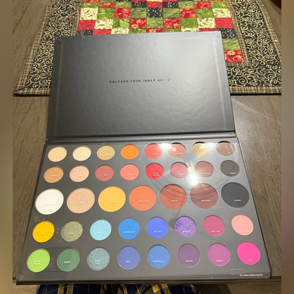 Brand new Morphe x James Charles Artistry Pallet - Picture 2 of 4